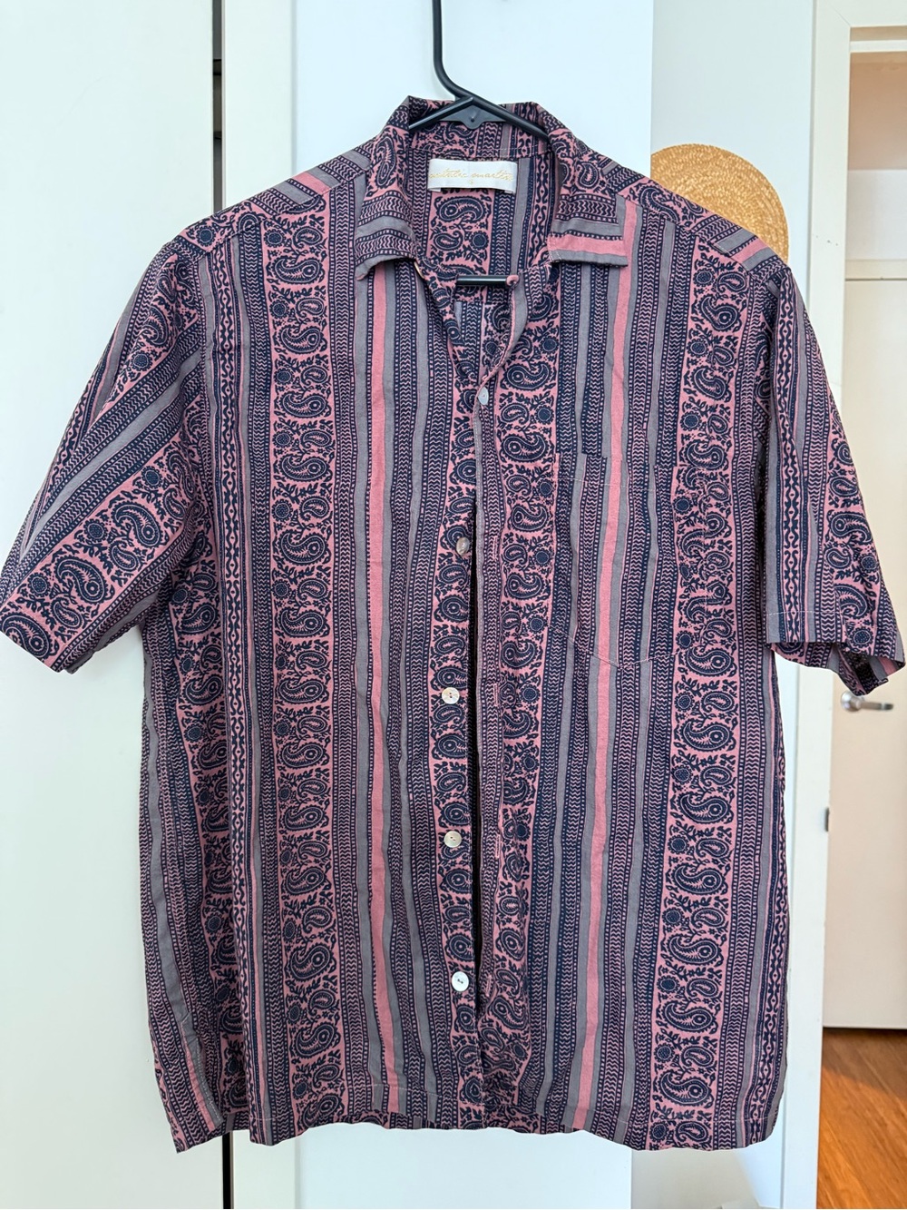 Natalie Martin Unisex Pink and Navy Paisley-Stripe Button Down Top